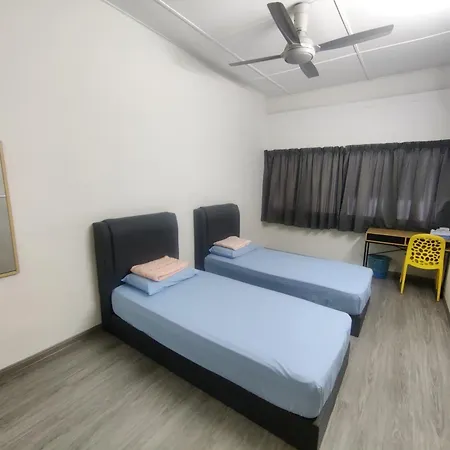 Clp Perai Homestay Near Sri Muniswarar Temple